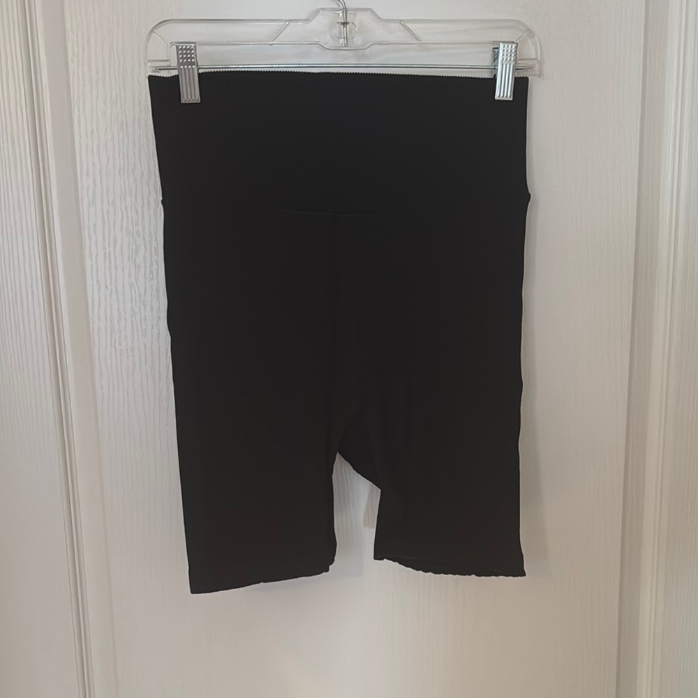 GAP Black Athletic Shorts Mid-Thigh Length